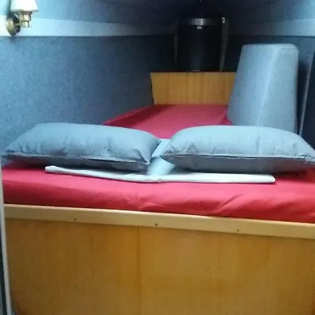 Boat Catamaran For 9 People Botel